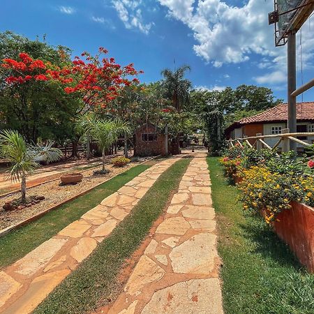 Ranchos 30 Hotel Fazenda Hidrolandia  Exteriör bild