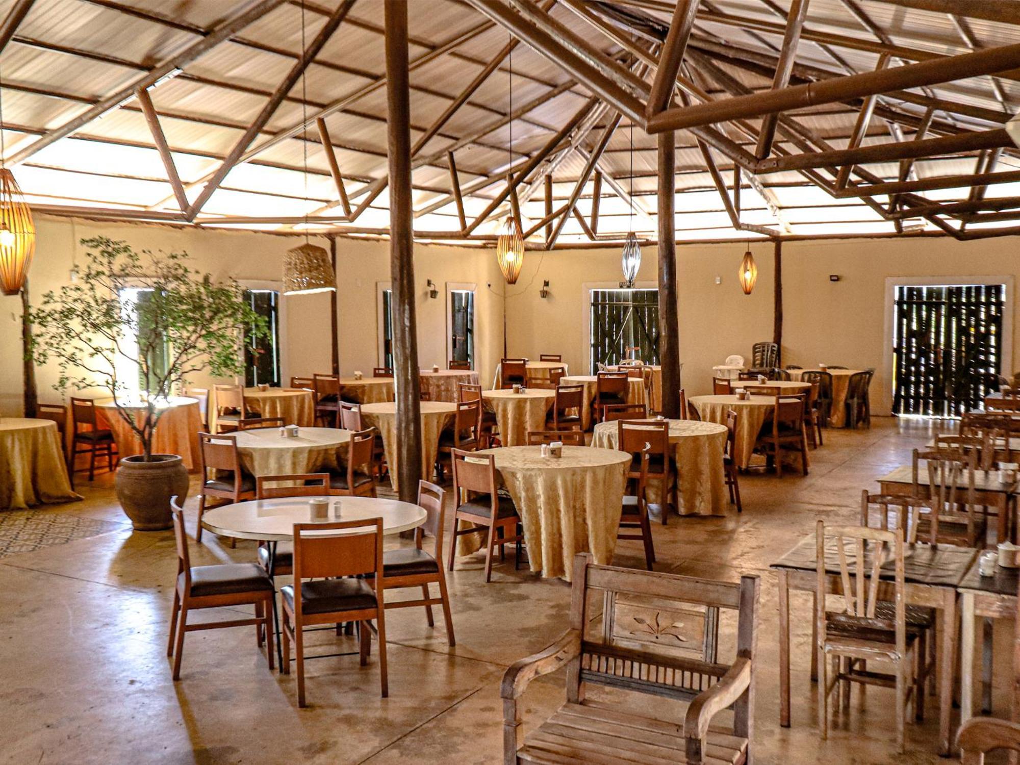 Ranchos 30 Hotel Fazenda Hidrolandia  Exteriör bild