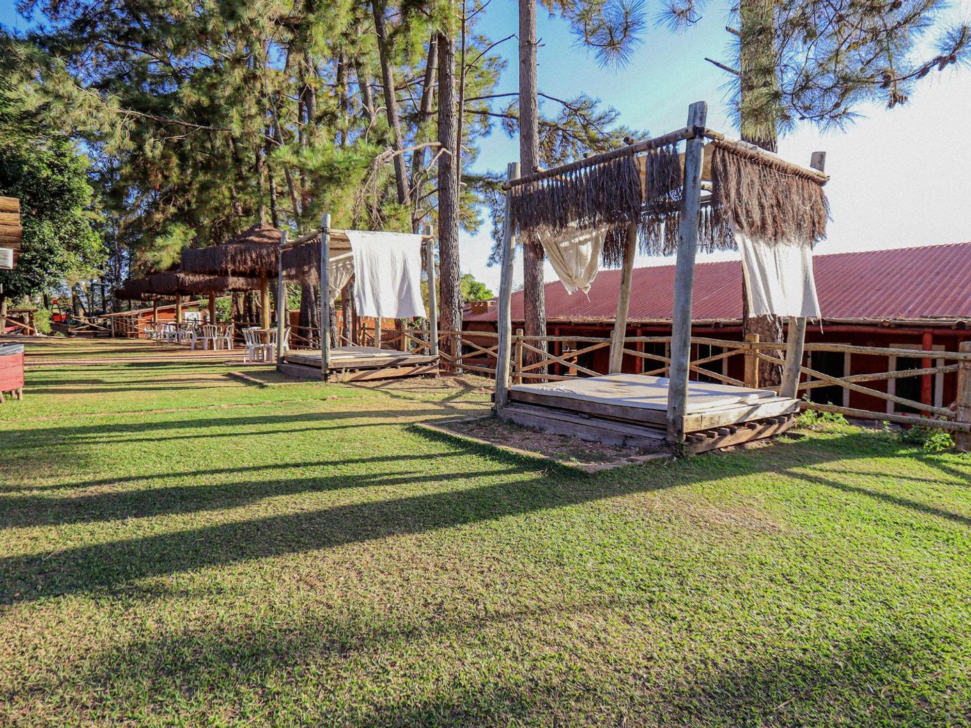 Ranchos 30 Hotel Fazenda Hidrolandia  Exteriör bild